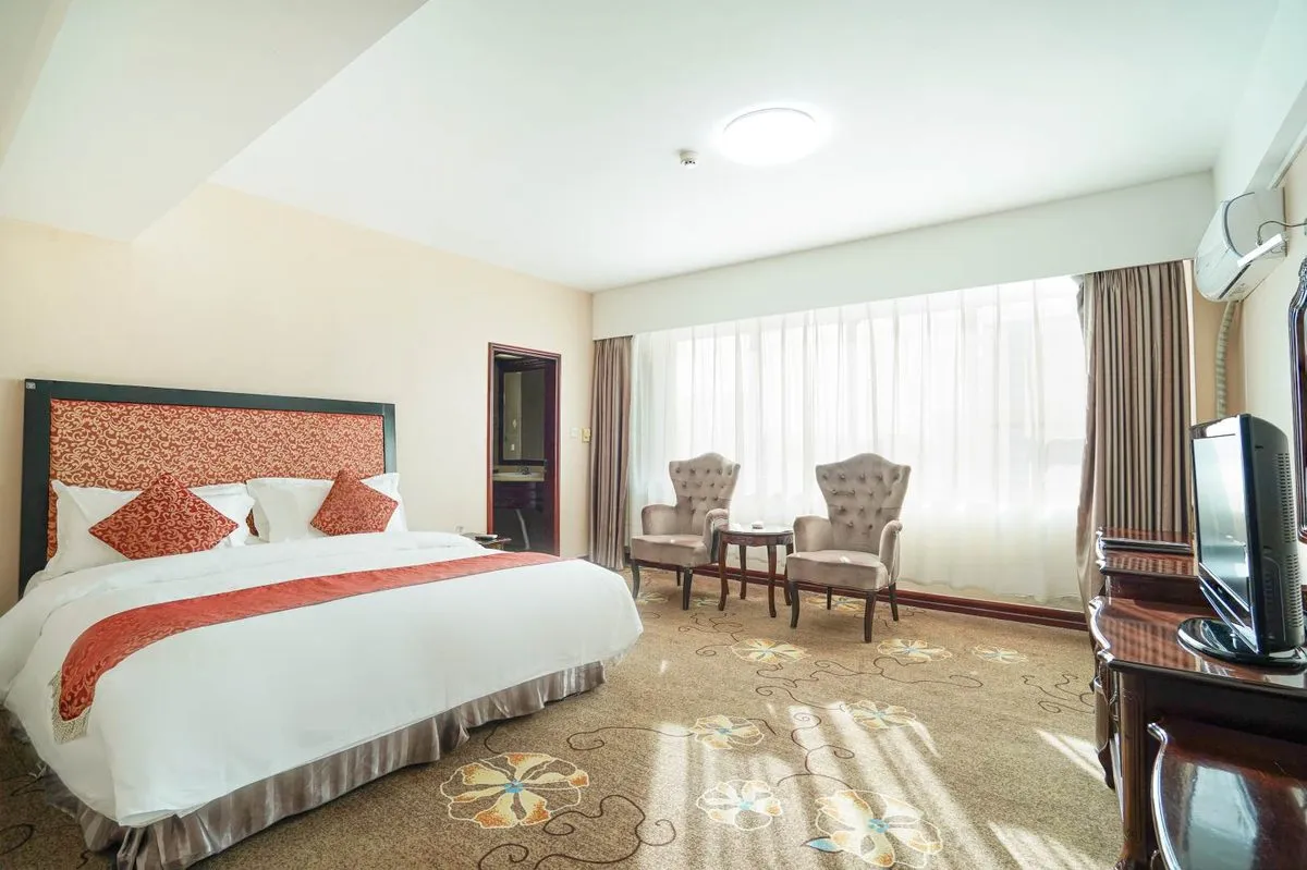 Tieling Tieyuan Grand Hotel