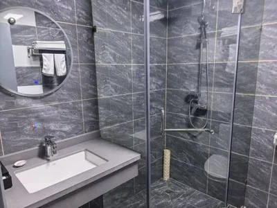 guest photo