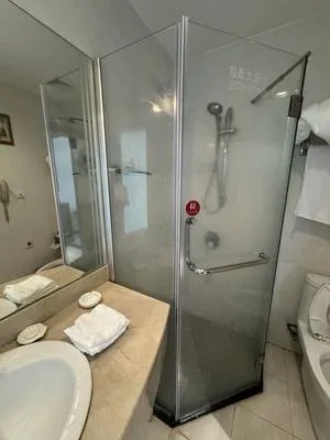 guest photo