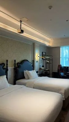 guest photo