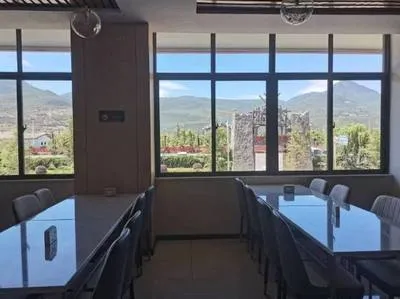 guest photo