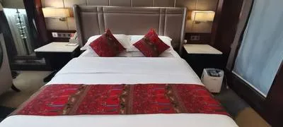 guest photo