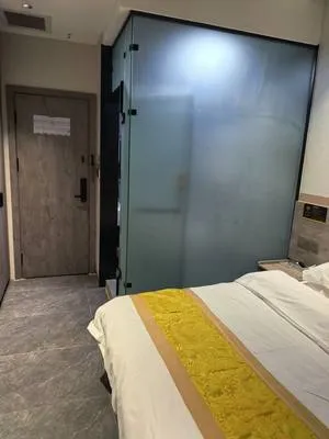 guest photo