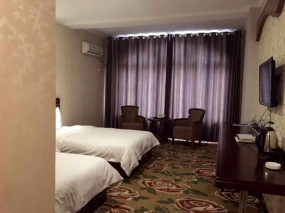 Chabu Chaer Hotel