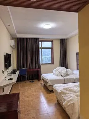 guest photo