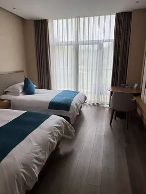 guest photo