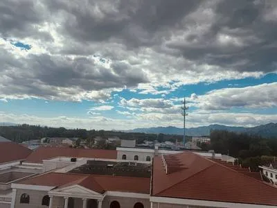 guest photo