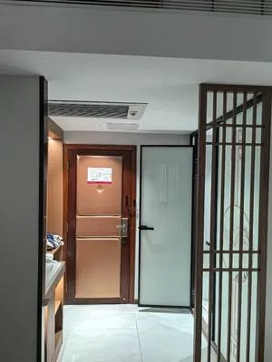 guest photo