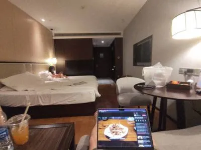 guest photo