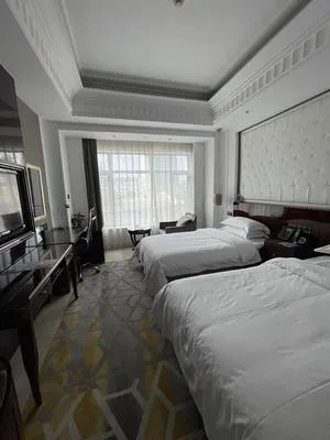 guest photo