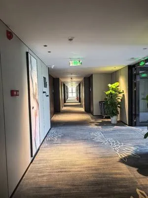 guest photo