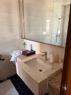 guest photo