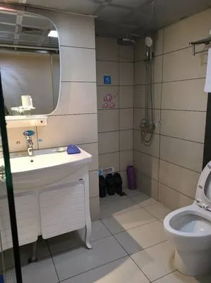 guest photo