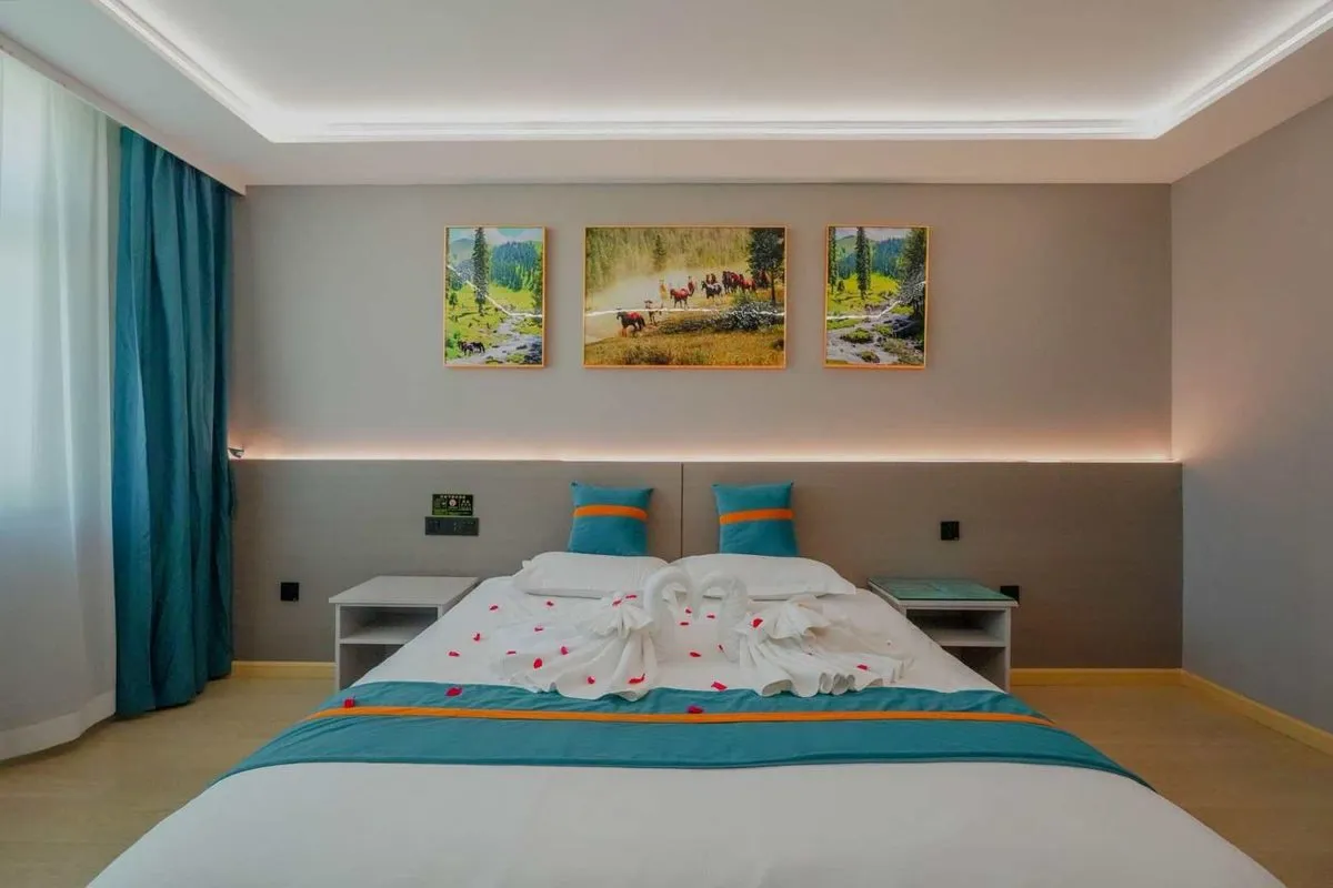 Changji Huaye Hotel