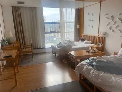 guest photo
