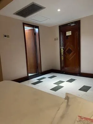 guest photo