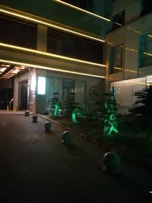 guest photo