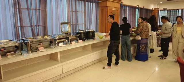 Yunnan Jinkong Que Grand Hotel