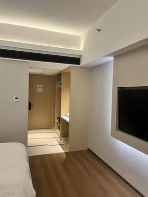 guest photo