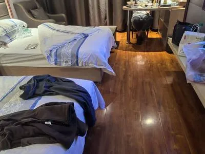 guest photo