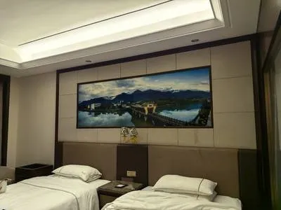 guest photo