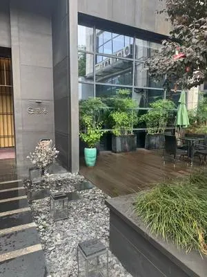 guest photo