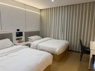 guest photo