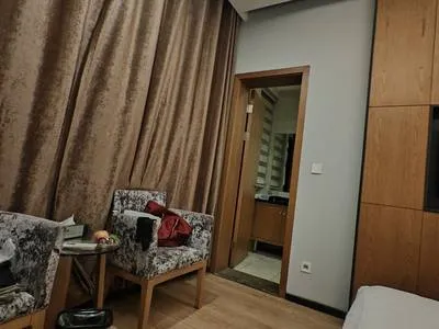 guest photo
