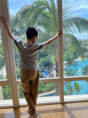 guest photo