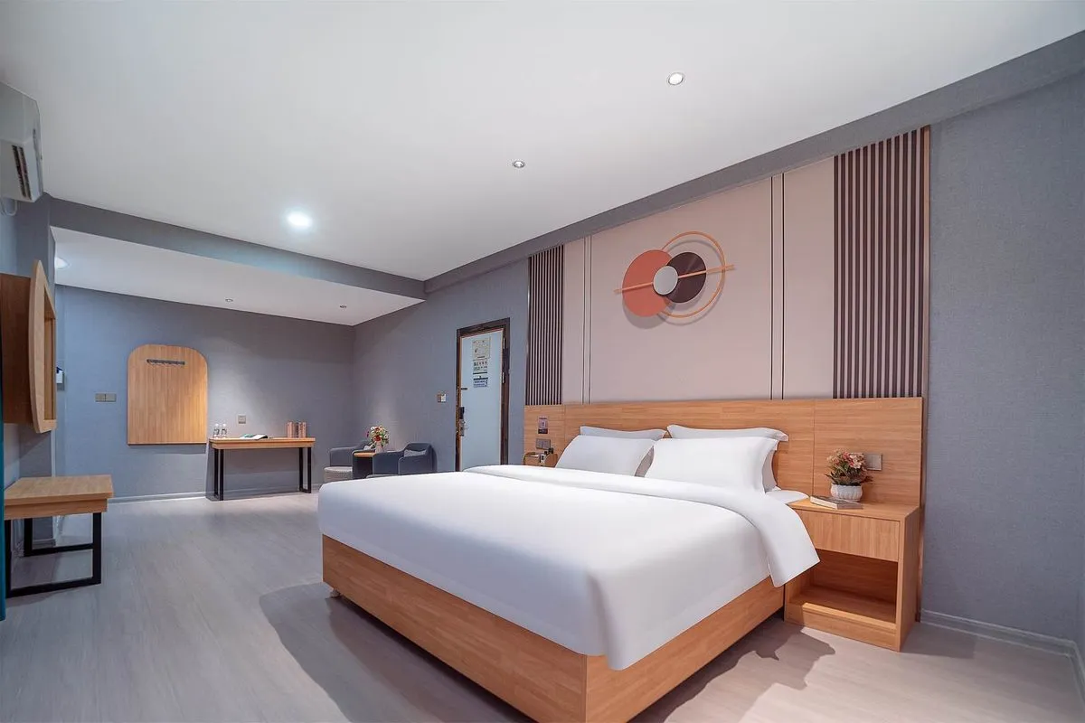 Hechi Shuntai Grand Hotel