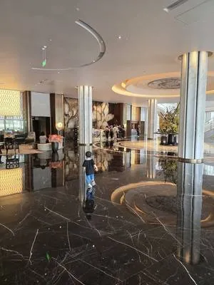 guest photo