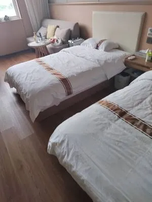 guest photo