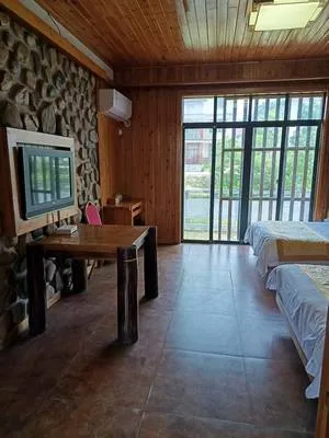 guest photo