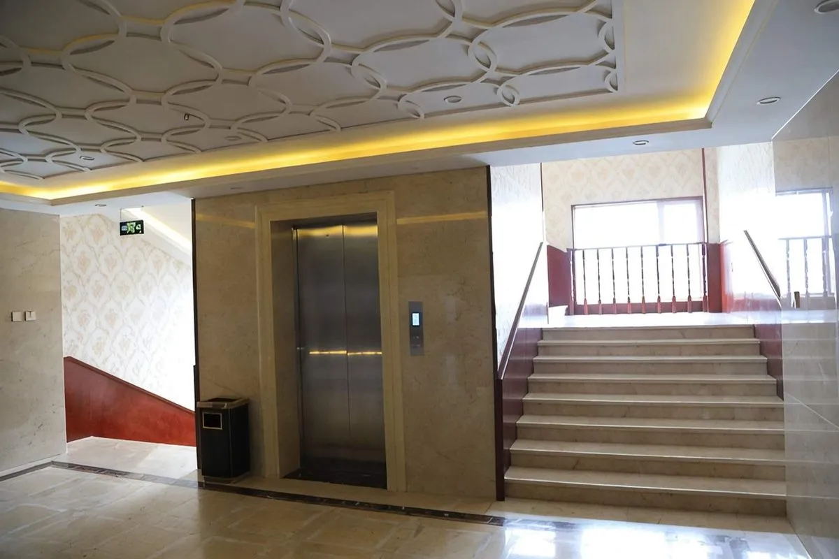 Sangzhouhuding Hotel