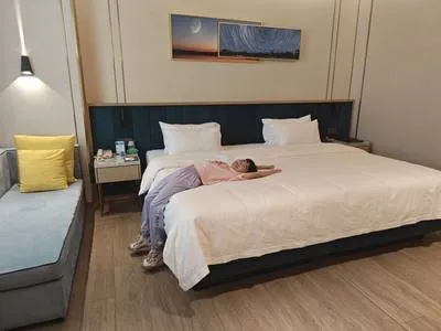 guest photo