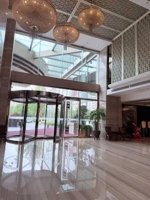 guest photo