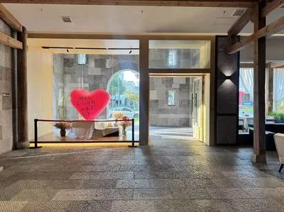 guest photo
