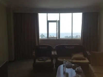 guest photo