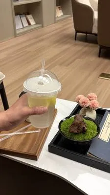 guest photo