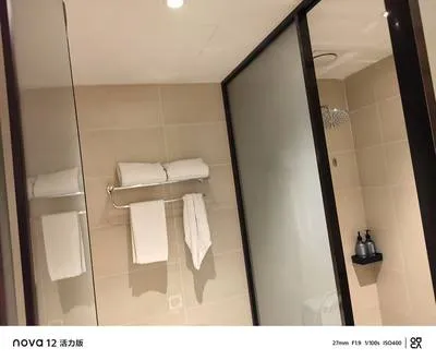 guest photo