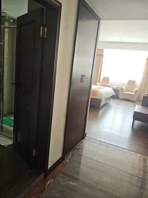 guest photo