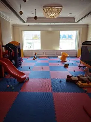 guest photo