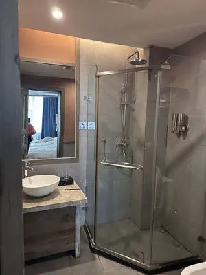 guest photo