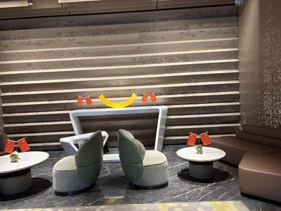 guest photo