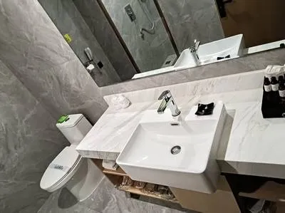 guest photo