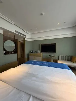 guest photo