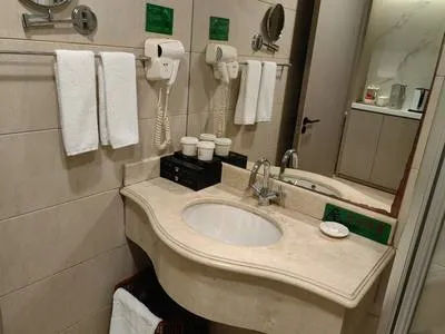 guest photo