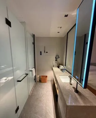 guest photo