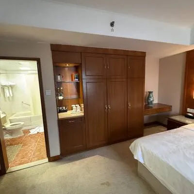 guest photo