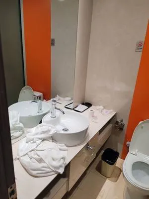 guest photo